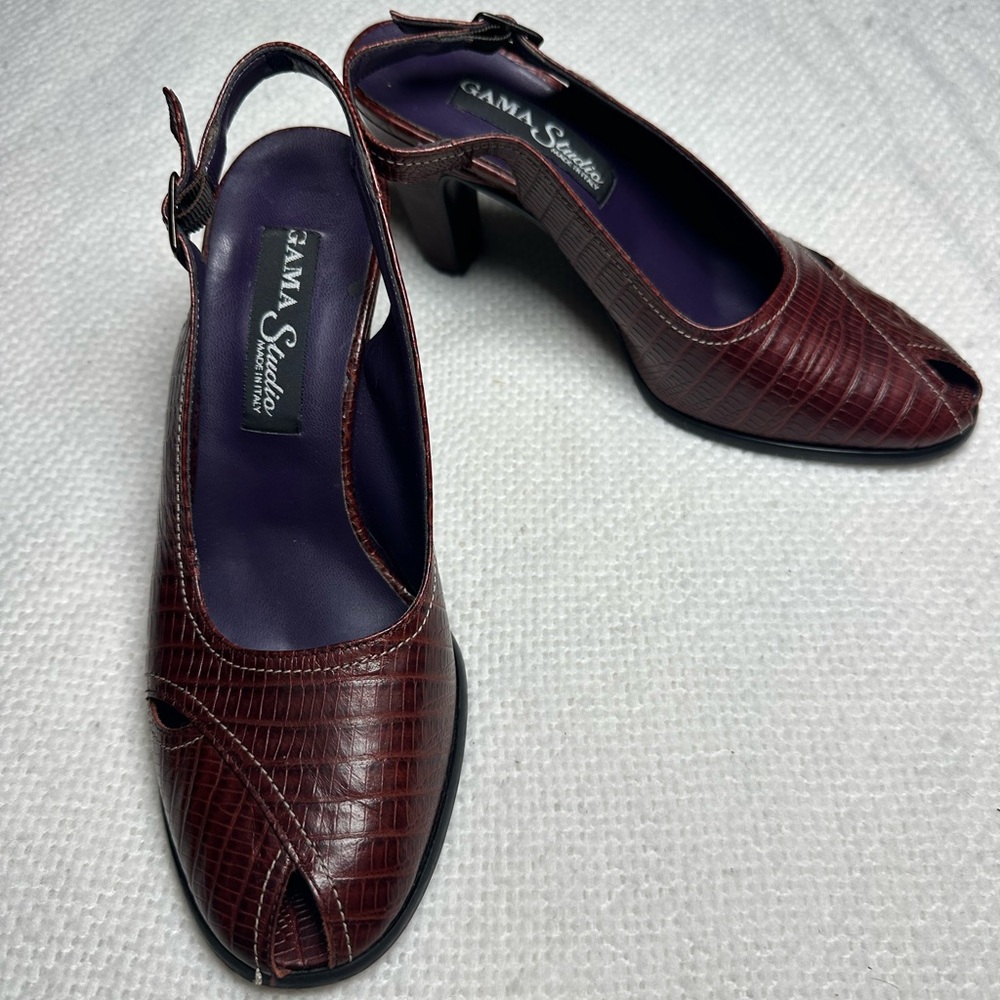 GAMA Studio Women Maroon Croc Embossed Leather Heels Made in Italy Size 8M Strap